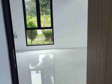 Rumah Villa Mewah 2M an dkt Tol Pasteur Kota Bandung Utara