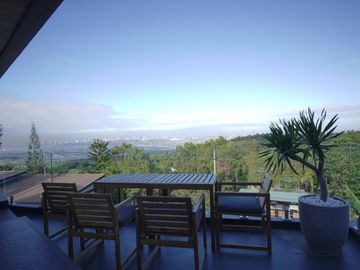 HOUSE AND LOT FOR SALE BANYAN CREST AT TIMBERLAND HEIGHTS NEW LISTING PHP 145,000,000 NEAR MANILA WALDORF, SPECTRUM PROGRESSIVE, SM CITY SAN MATEO