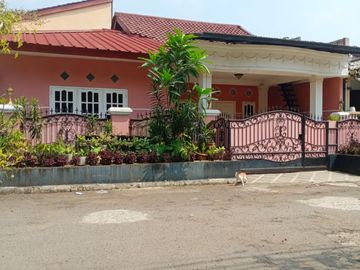 DIJUAL RUMAH HOOK PERUM SURADITA CISAUK 1 LANTAI