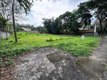 Lot for Sale in Ayala Alabang - Prime Location - Acacia St.