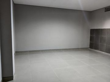 Dijual Rumah New Minimalis Hook di Woodland Citraland Surabaya Barat
