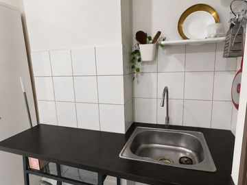 Disewakan Bulanan Murah Apartemen Emerald Bintaro Studio Semi Furnish