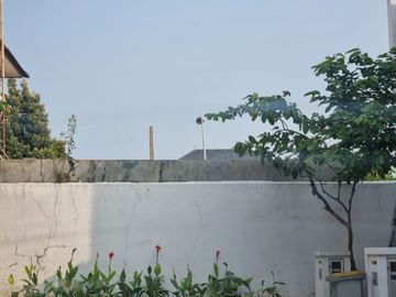 Disewa Rumah Modern 2 LT Semi Furnished di Cluster Kana Harapan Indah