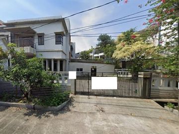 Ss.963 - Murah !! Dijual Rumah Hook Luas 430 Siap Huni di Jalan Utama Hadap Selatan di Belakang Mall Gading