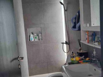 jual murah rumah modern 2 lantai bebas banjir sudah renov di wisteria cakung Jakarta timur