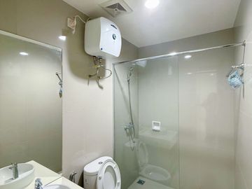 Dijual Rugi Apartemen Unit 2 Bedroom Treepark BSD Full Furnish – Siap Huni