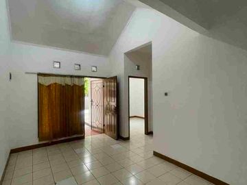 RUMAH HITUNG TANAH DI DUTA HARAPAN BEKASI, JAWA BARAT