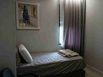 Rumah Full Furnished 3 Lantai di Aryawangsa Residence Dekat Tol & Stasiun KRL