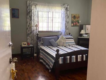 Pre-Owned House and Lot For Sale in Country Homes 3 Subd Tagaytay City-MC