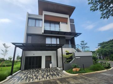 Di Jantung Summarecon Serpong Ardea, Rumah Bergaya Tropis Modern