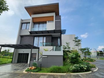 Di Jantung Summarecon Serpong Ardea, Rumah Bergaya Tropis Modern
