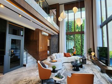 Di Jantung Summarecon Serpong Ardea, Rumah Bergaya Tropis Modern