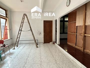 RUMAH DIJUAL DI SOLO DEKAT SINGOSAREN PLAZA