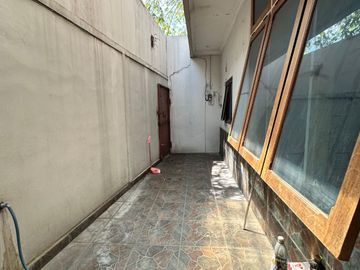 RUMAH DIJUAL DI SOLO DEKAT SINGOSAREN PLAZA