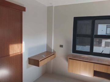 House and Lot For Sale in Tropical Greens Subd in Tagaytay City-MC