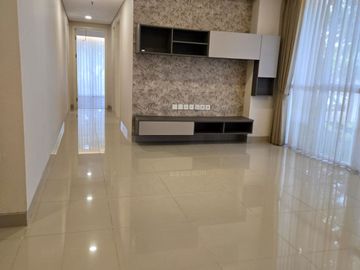Dijual Cepat aparterment Rainbow Condovilla lantai Ground, Summarecon Serpong.