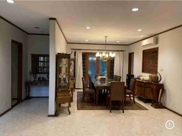 RUMAH DGN TAMAN LUAS DI PONCOL RAYA CIRENDEU