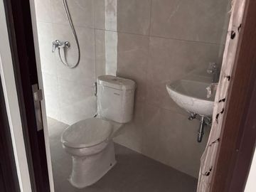 Dijual RUMAH BARU 2 lantai Boulevard Citra Garden Serpong, Cisauk, Tangerang