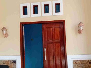 RUMAH 2 LANTAI SIAP HUNI DI JALAN TUKAD PAKERISAN
