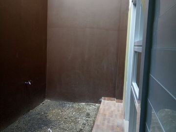 Ruko Baru 2 Lantai Siap Huni Strategis Cocok untuk Usaha dan Kantor, di Arcamanik Dekat Antapani, Kota Bandung