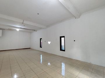 Disewakan Ruko 2 Lantai Strategis di Jl. Gambiran Umbulharjo Yogyakarta.