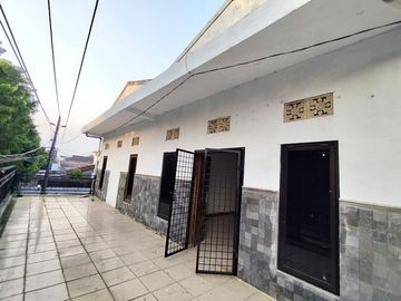 Disewakan Ruko 2 Lantai Strategis di Jl. Gambiran Umbulharjo Yogyakarta.