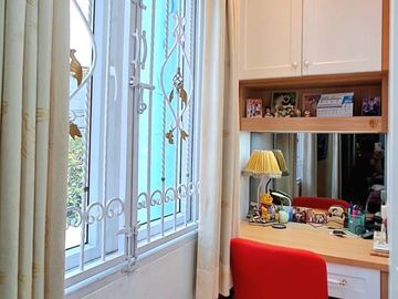 Dijual Rumah 2 Lantai Full Furnished di Grand Poris Tangerang – SHM, Siap Huni, Harga Rp1,5 M Nego