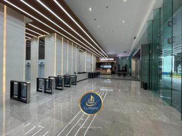 BRAND NEW 2,150 SQM GRADE-A OFFICE SPACE FOR LEASE IN PASAY — STRATEGIC LOCATION BETWEEN MAKATI CBD & BAY AREA