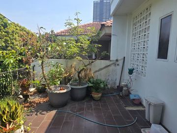 Dijual Rumah Di Bintaro Jaya Tangsel Semi Furnish di Cluster Favorite AZ-18769
