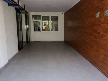 Dijual Rumah Di Bintaro Jaya Tangsel Semi Furnish di Cluster Favorite AZ-18769
