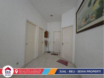 Jual Rumah Cassia JGC 2 Lantai Semi Furnished SHM LT 148 LB 200 Siap Ditempati