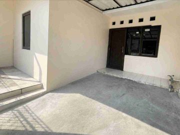 Dijual rumah sdh di renov di Catalina