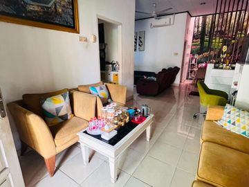 Dijual Rumah di Pondok Aren Dengan Bangunan 2 Lantai Harga Terjangkau UT-18761