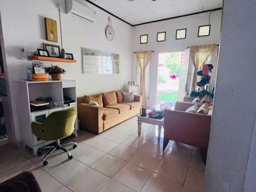 Dijual Rumah di Pondok Aren Dengan Bangunan 2 Lantai Harga Terjangkau UT-18761