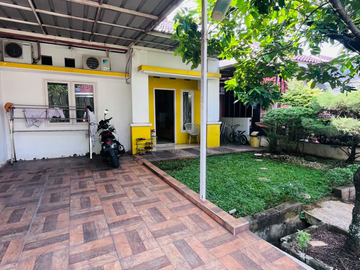 Dijual Rumah di Pondok Aren Dengan Bangunan 2 Lantai Harga Terjangkau UT-18761