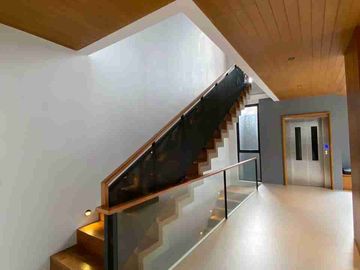 Kemang Selatan Modern Tropical Townhouse One Gate System 24 Hours Security