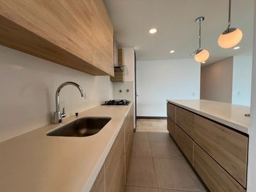 Apartamento en Arriendo en Los Parra, El Poblado
