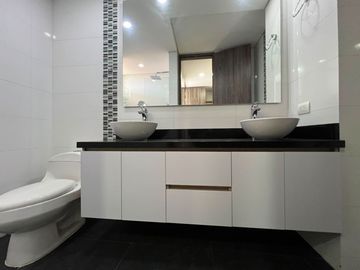 Apartamento en Arriendo en Los Parra, El Poblado