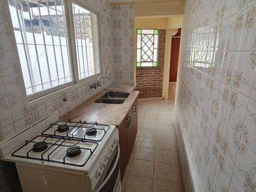 Alquiler Casa Tte. Farias 58