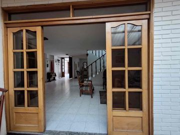 Casa en venta en Malibú – Ubicación privilegiada