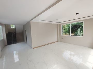 Venta Casa por Estrenar en Lago de Capeira - Guayaquil - Vía a Daule - C382