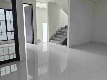 AMERICAN MODERN NEW HOUSE Graha Family Surabaya

LT 8x16
LB 295
KT 4+1 | KM 3+1
Selatan, ppjb
Harga 4.75 M Nego

Best Deal🤝🤝