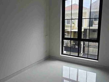 AMERICAN MODERN NEW HOUSE Graha Family Surabaya

LT 8x16
LB 295
KT 4+1 | KM 3+1
Selatan, ppjb
Harga 4.75 M Nego

Best Deal🤝🤝