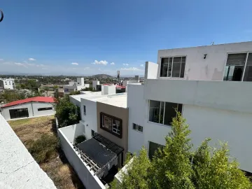 CASA EN VENTA EN PUNTA ESMERALDA CORREGIDORA, QUERÉTARO