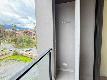 DEPARTAMENTO EN VENTA EN  PUERTAS DEL SOL CUENCA-ECUADOR