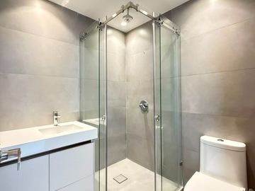 DEPARTAMENTO EN VENTA EN  PUERTAS DEL SOL CUENCA-ECUADOR
