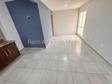 Rento departamento en segundo peso de villas del refugio 2 recamaras 1 baño 1 auto