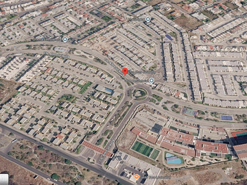 Hermosa casa en Cto. Altos Juriquilla, 76230 Juriquilla, Qro., México. no créditos