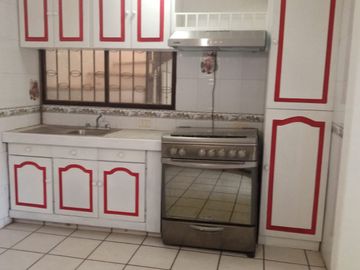 VENDO CONDOMINIO COL.  VISTA HERMOSA, CUERNAVACA