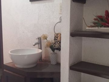 VENDO CONDOMINIO COL.  VISTA HERMOSA, CUERNAVACA